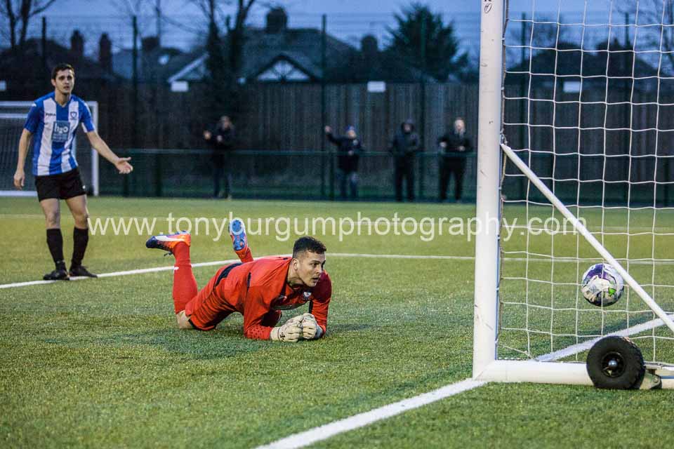 TonyBurgum's tweet image. A few shots of @stockton_townfc v @WhitleyBayFC #EBAC #League. @Leemendous