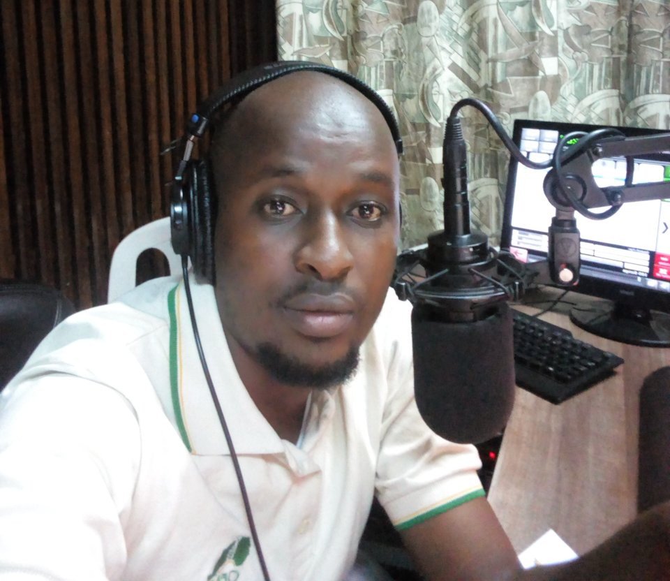 Mrwaddis's tweet photo. #SaturdayMixx 9pm-12midnight
#Playing top hits
@kitwekfmkigosin https://t.co/j4OlnhBC1G