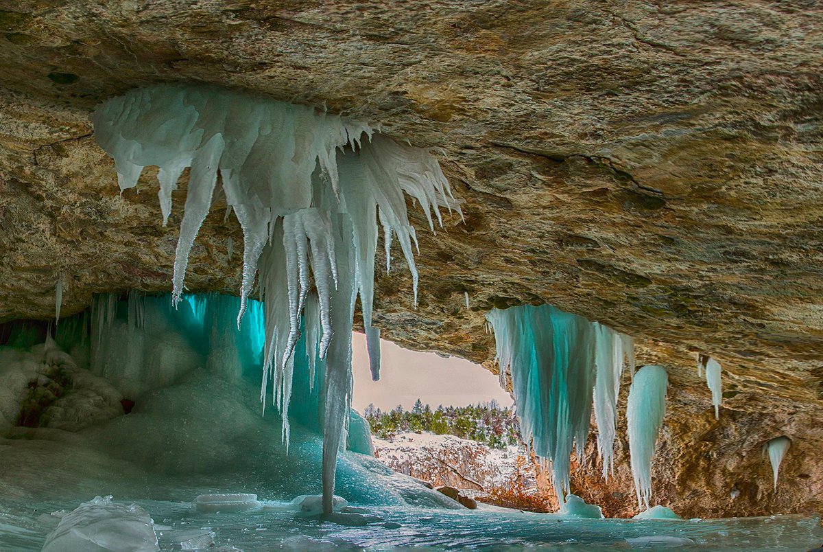 StormHour on Twitter: "A cool ice cave near Rifle, Colorado! Photo credit: Joe Randall. #StormHour… "