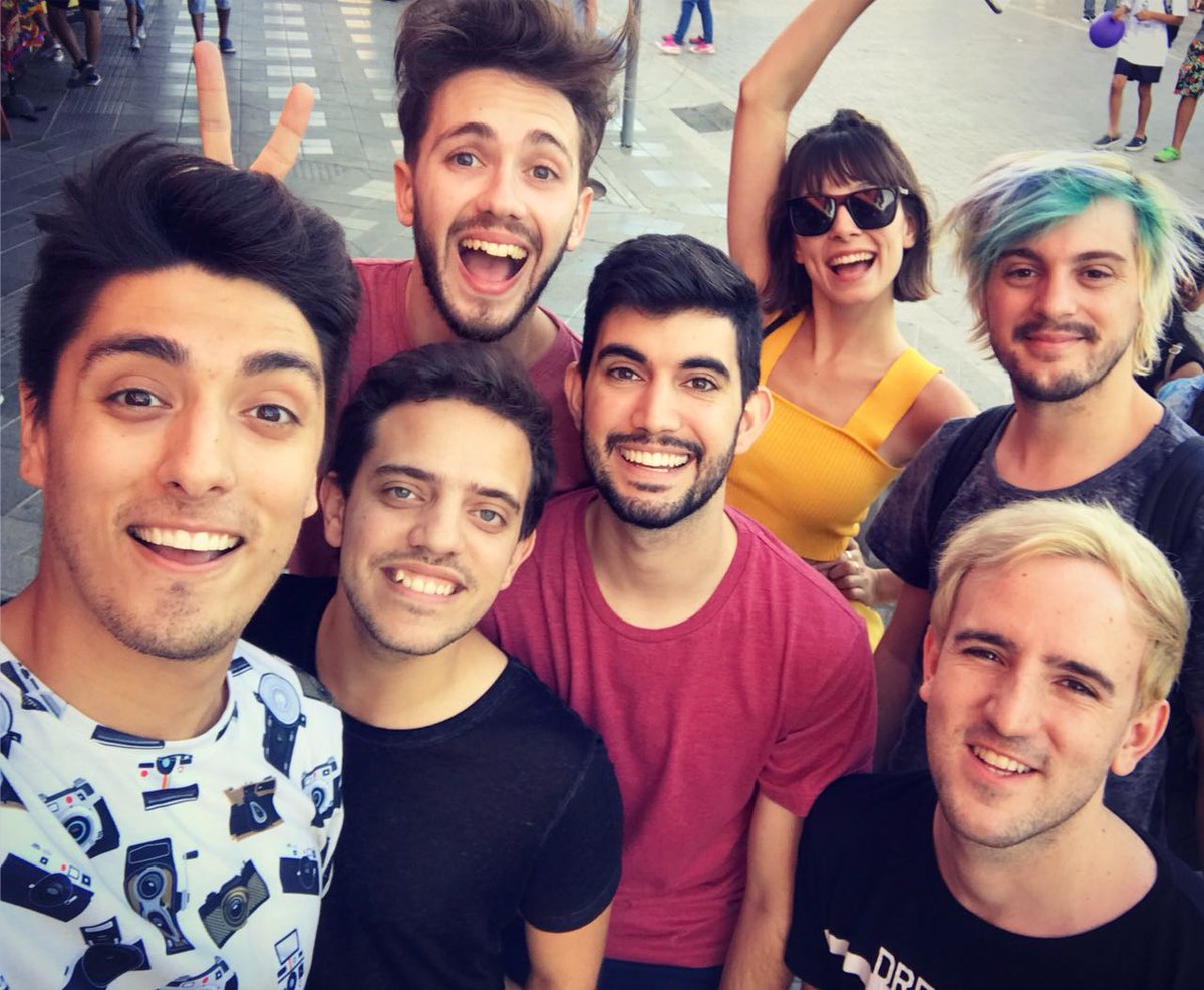 HecatombeOk's tweet photo. 💥SOMOS 1  MILLÓN💥 

No podemos más de la chochura 🙌y queremos agradecerles por todo el cariño que nos brindaron desde el primer momento 🤗 Todo esto es posible gracias a ustedes.
Son lo más 💚 https://t.co/Fb4xcM1xiM