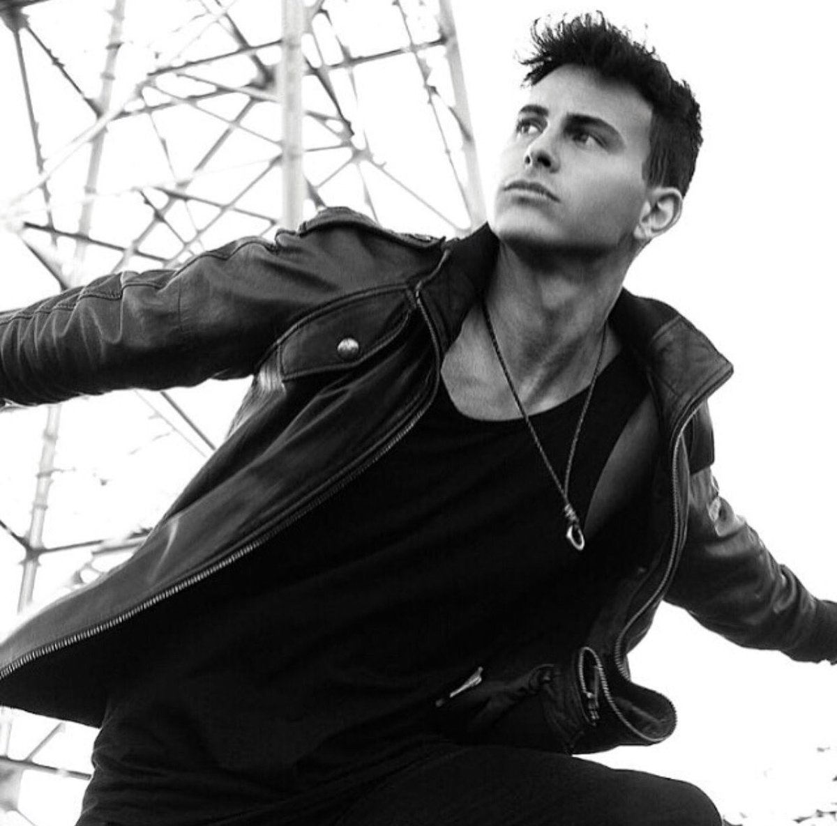 07davidmoreno's tweet photo. @DIESEL https://t.co/RioPrpUtHL