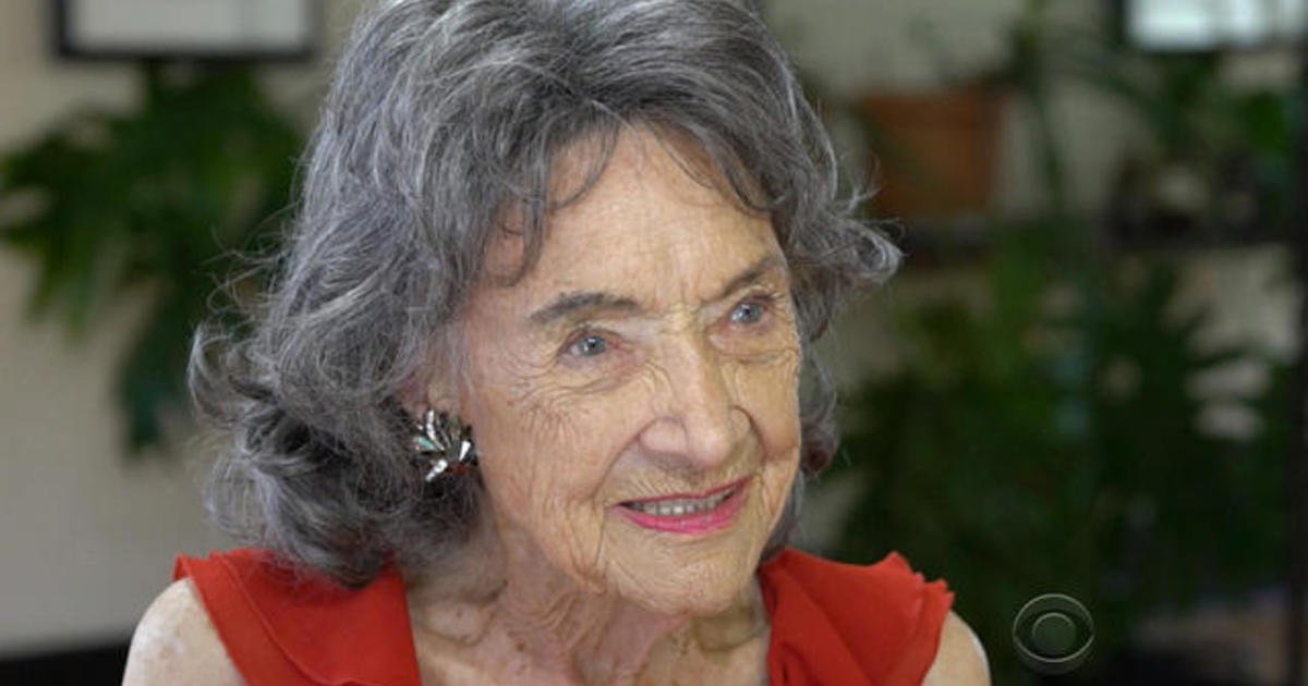 100-year-old yoga instructor, ballroom dancer on life well lived: cbsn.ws/2CROi61 wow!