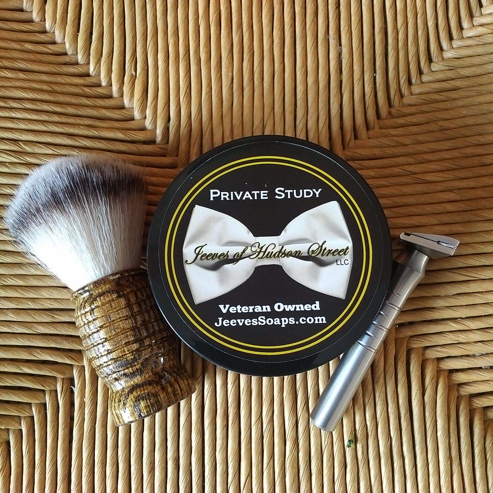 <a href="/BlacklandRazors/">Blackland</a> Sabre L2, Personna GEM (1), Jayaruh JR #45 Walnut Honey Comb Handle. Ace Synthetic, <a href="/JeevesStr/">Jeeves of Hudson Str</a> Private Study, <a href="/OldSpice/">Old Spice</a> Fresh Lime Aftershave, The Distinctive Goat Sinker Log Shave Bowl.