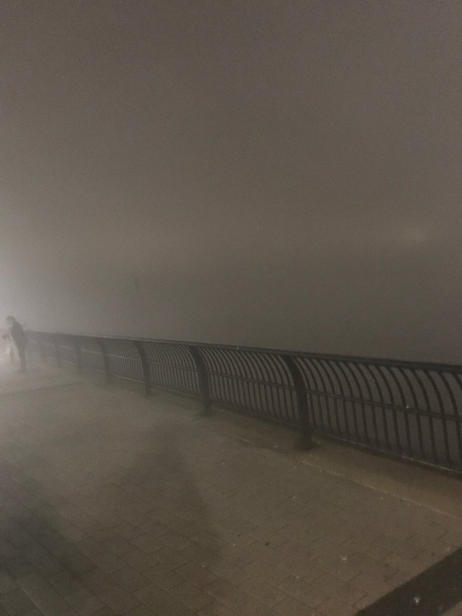 marygenmac's tweet photo. I know NYC is there somewhere! https://t.co/doecLttDcO