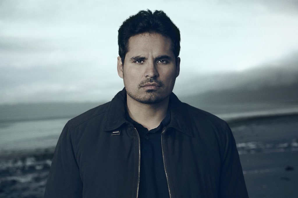    We wish a very happy 42nd birthday to Michael Peña! ¡Feliz cumpleaños 