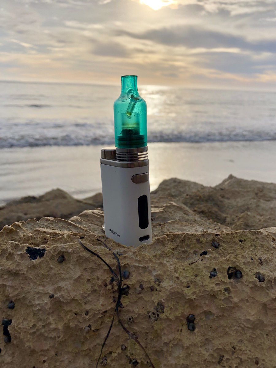 NiceDreamzApps's tweet photo. time to take your #vaporizer game to #theNextLevel introducing the #quartzQuest by #divineTribe available at https://t.co/jtQy7pkpWP https://t.co/8GERgaBWbl