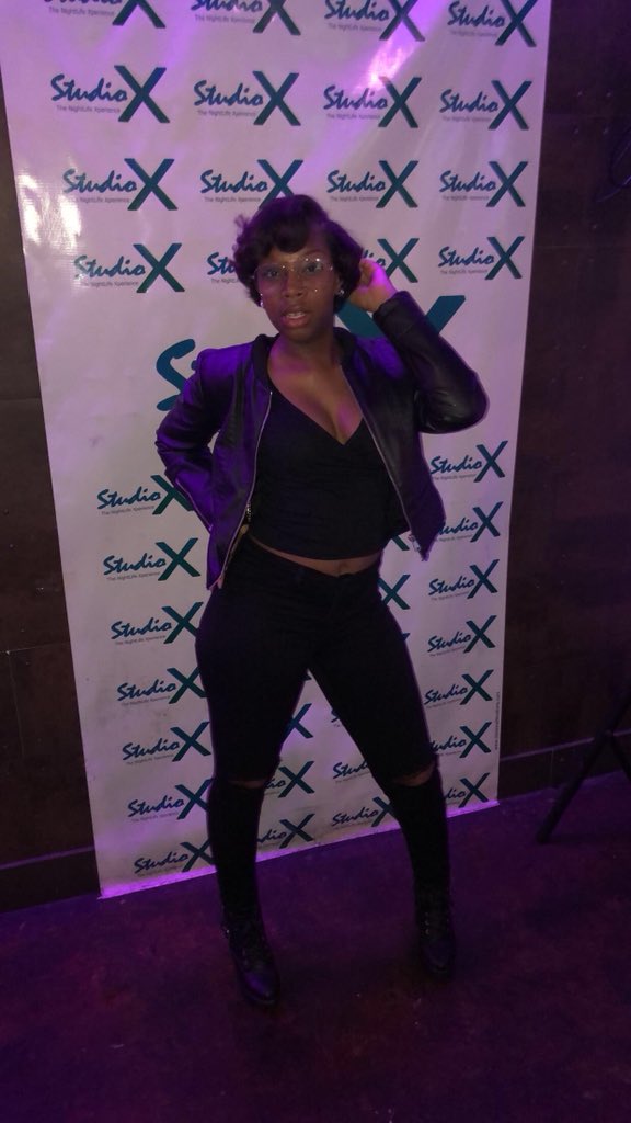 WhitTheShxt_'s tweet photo. Dating me is like finding out that song you use to skip is fire. 🔥 #Seniorrr https://t.co/bW5Uwa68Y1