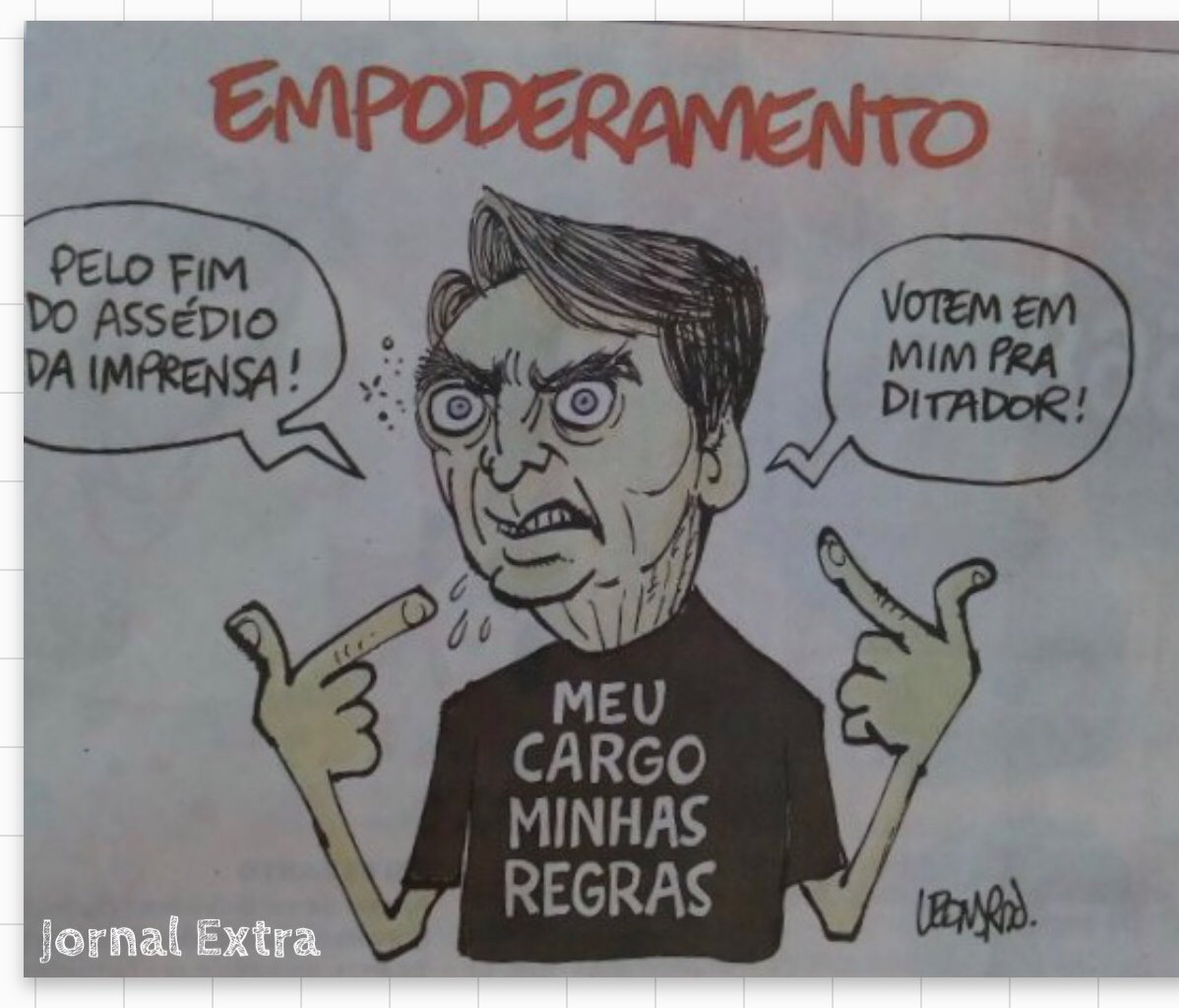 É a primeira vez que vejo um ditador querer armar a população, seguir o que as leis determinam, prestar contas claras de seu mandato e defender a liberdade de imprensa, diferente de outros e que nada são cobrados perto de Bolsonaro.
