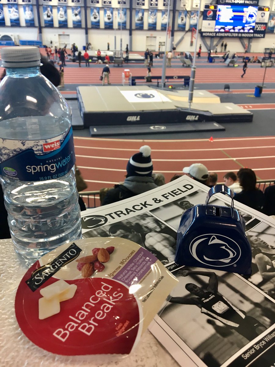 food2win's tweet photo. 📣LETS GO STATE
📣As a spectator - my meet day snacks are different ➡️Sustained energy ( fat + protein+fiber) = Cheer all day long for @PennStateTFXC
📣If I were competing It would be opposite ➡️Quick Carbohydrates 

#TheresNoPlaceLikeHome 
#RingtheBell #TrackSnack #WeAre https://t.co/L9v82Tz1Wc