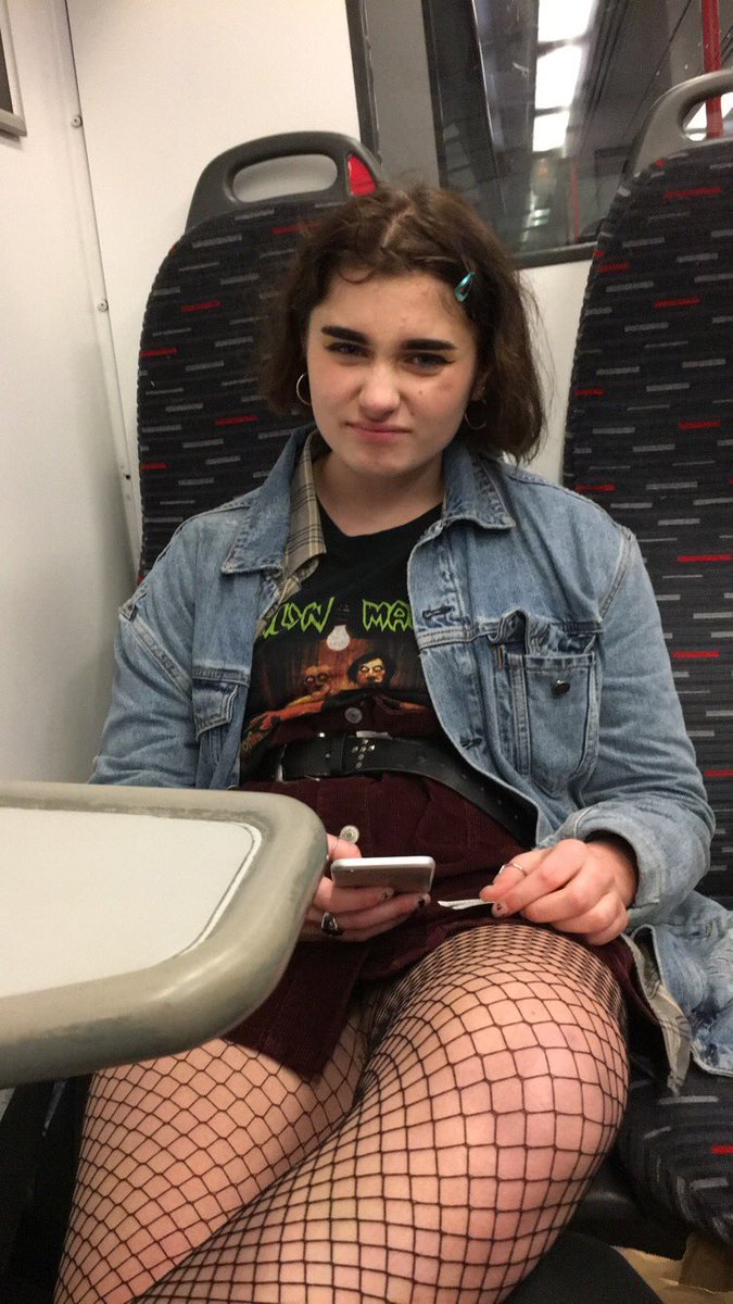 splitendcentral's tweet image. ha @prague66 queefed on me and then fell off my bed all while africa by toto was playing