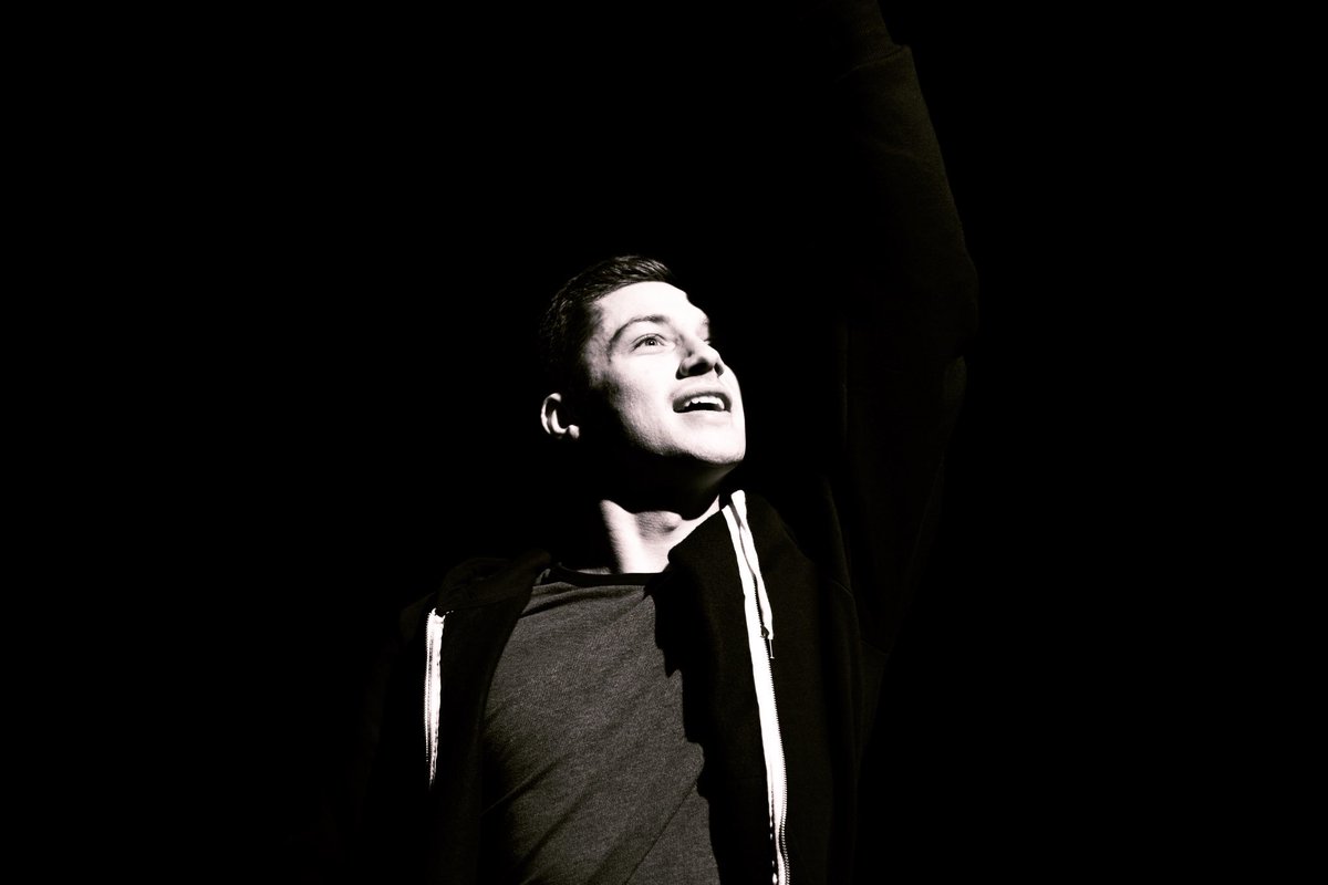 YASSSS SATURDAY NIGHT! 🎉 We are ready for our last performance of the week and ready to do it all over again on Monday! Get your tickets for the last week 😬😬😬#newwriting #dublin #theatre #acting #storytelling #saveandquit #hairpinproductions