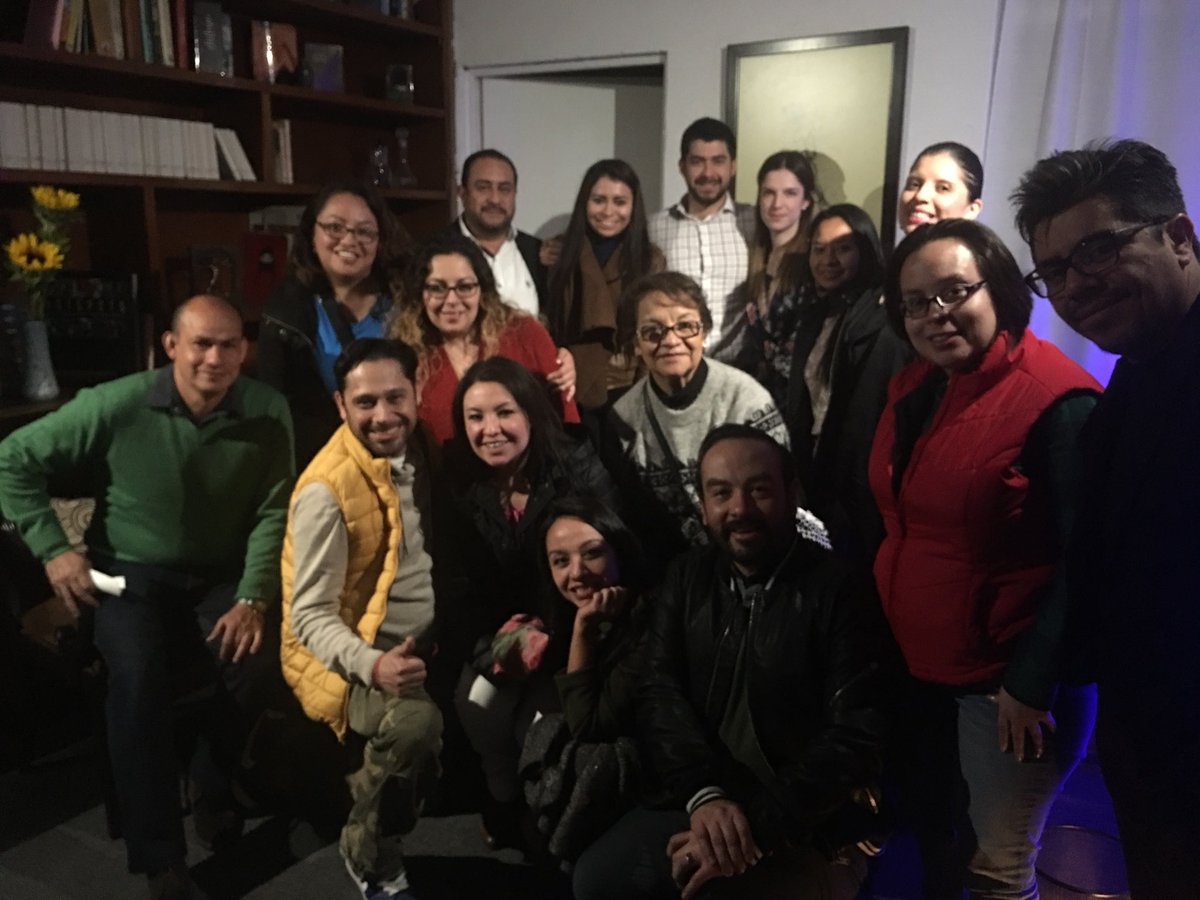 RobleClaroMex's tweet photo. Ellos ya “Construyeron Magia” con nosotros. ¡Sólo faltas tú!
¡ÚLTIMO FIN DE SEMANA! Los esperamos hoy a partir de las 7:05 en la Sala 6 de @MicroTeatroMex .

📝 + 🏗 = ❤️ https://t.co/ChRAe8kL5b