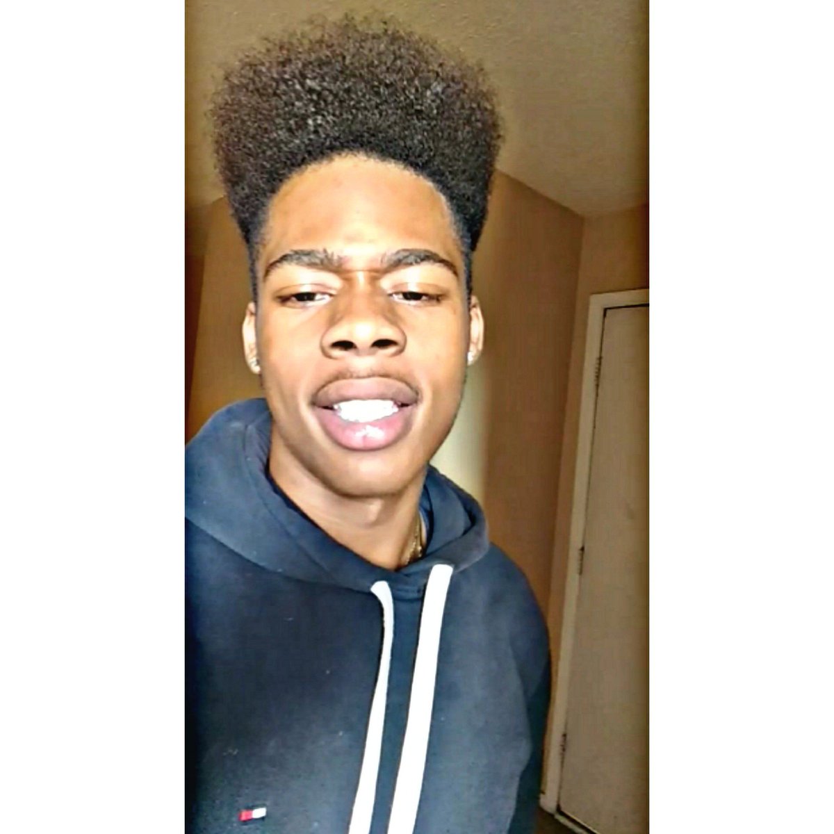 Iampapizaee's tweet photo. Who Really FWM🤔😊 https://t.co/k4gdEvFMiI
