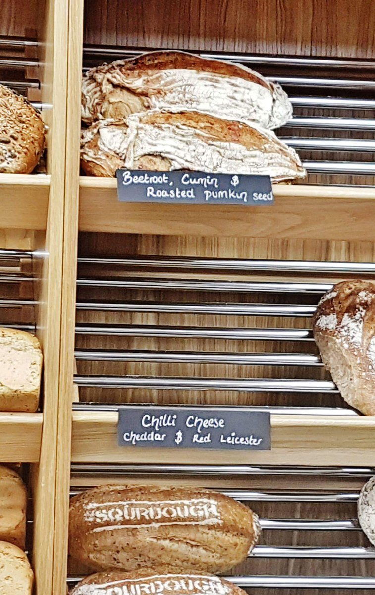 CheshireCottage's tweet photo. Thanks to Sarah Sexton at @SextonsBakery for helping us choose the perfect selection to welcome this afternoon's arrivals to @CheshireCottage - freshly baked sourdough bread and a variety of cakes for after their drive. Hope they enjoy. And of course a copy of Lymm Life magazine! https://t.co/lUeKdhR5DG