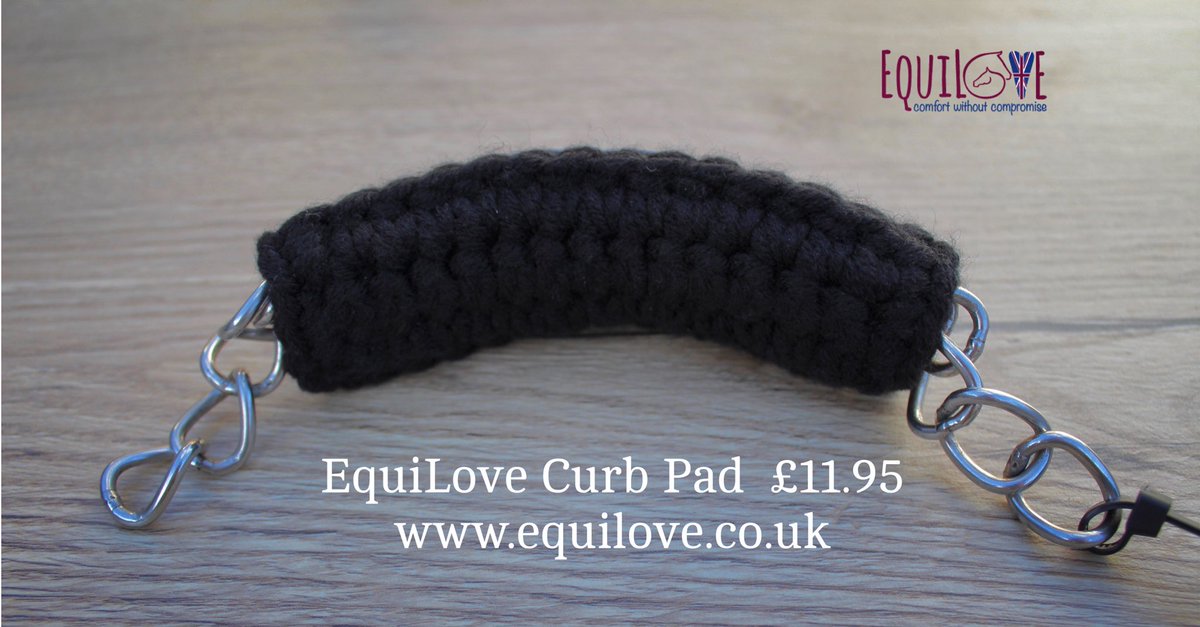 The EquiLove Curb Pad has many advantages over its rubber or neoprene friends!   
Made from double thickness merino wool, they wick sweat, disperse and absorb pressure, and are machine washable!   equilove.co.uk ❤️ #horselovers #comfortwithoutcompromise #horsehealth