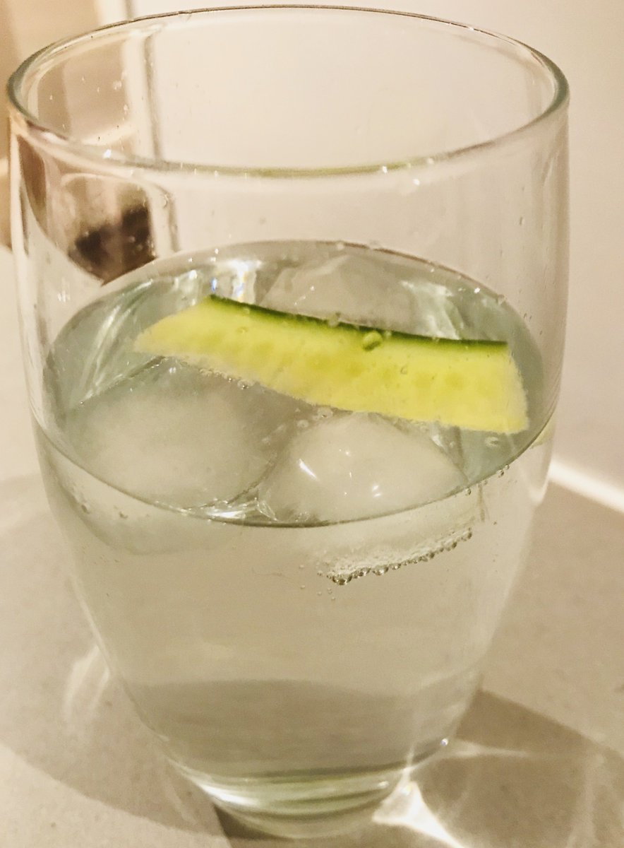 Chrissy_chat's tweet photo. @fattysorganic Cheers lovelies!! https://t.co/NGBqu2ugeo
