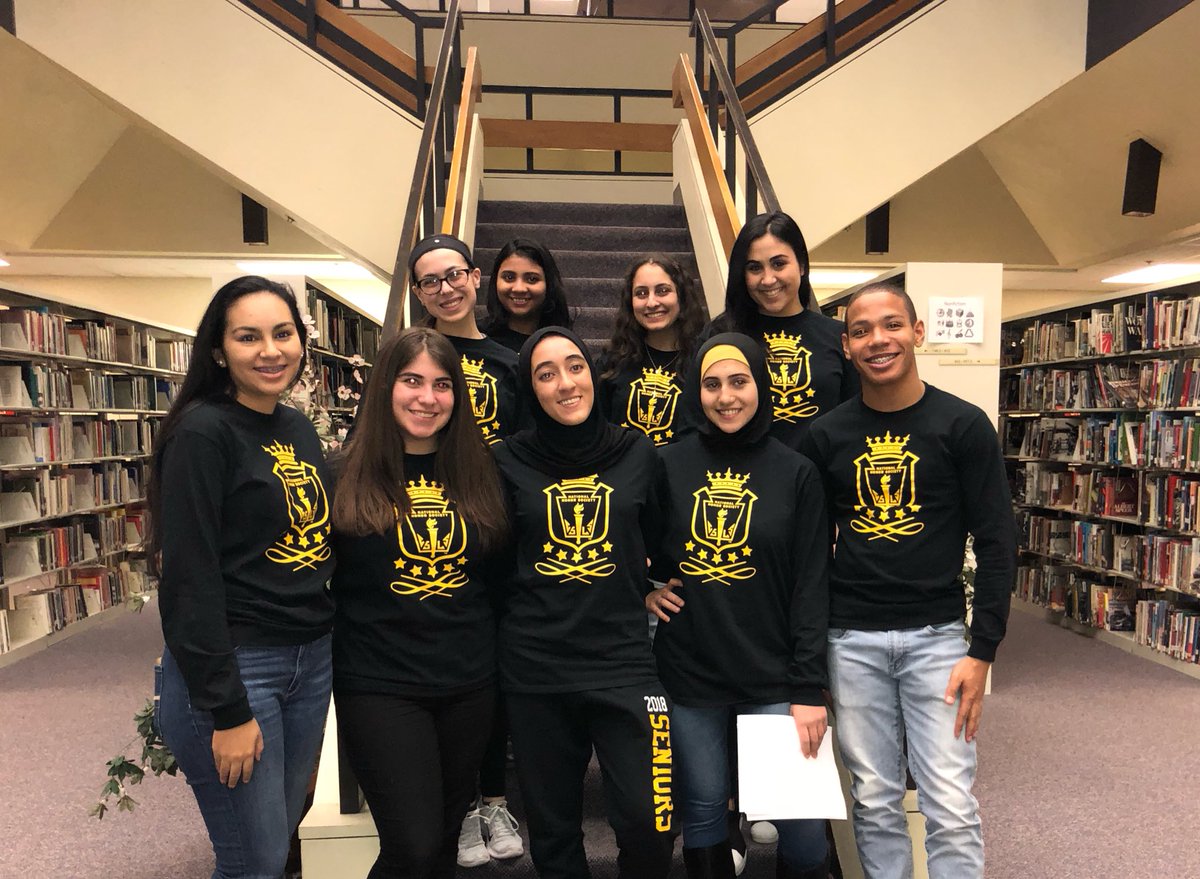 NHSSHHS's tweet photo. Shout out to the executive board for being awesome! 🎉😆 https://t.co/uZuBsBKncm