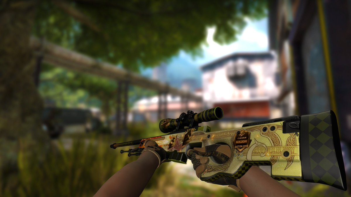 AliasServers's tweet photo. Congratulations to @Jjjjjjjjani on unboxing a Souvenir AWP Dragone Lore Factory New from the #ELEAGUEMajor in Boston. That is a fat paycheck. 💸 https://t.co/q2BzxcEUy5