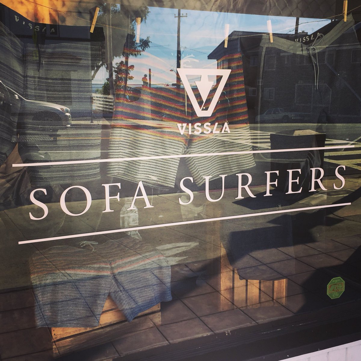brettcalapp's tweet image. Are they sponsoring a pro team this year? I have a few nominations. #sofasurfers @vissla