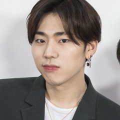 minsiklov's tweet photo. #NewProfilePic https://t.co/Mcrnq9dB3W