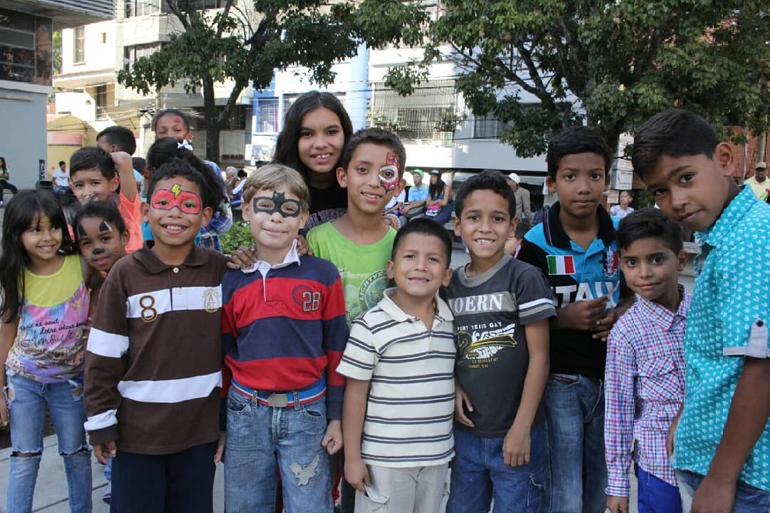 Tal como lo prometimos, hoy nuestra Plaza El Cristo en el Casco de #Baruta se convirtió en un espacio de compartir, encuentro y disfrute familiar. #13Ene