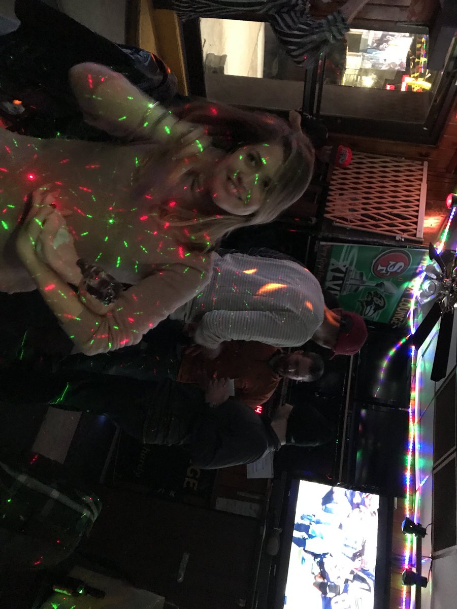 TotallyRahd's tweet photo. SIDEWAYS! https://t.co/bimpDWncOG
