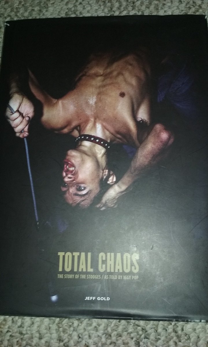 RhythmnBooks's tweet photo. I was out shopping with my best friend at a place that normally doesn't sell a lot of books and she found a book about IGGY!! The fact that she knew it was awesome is why we are such good friends. #iggypop #shegetsme #bookfind #rockmusic https://t.co/3D7hksv8uK