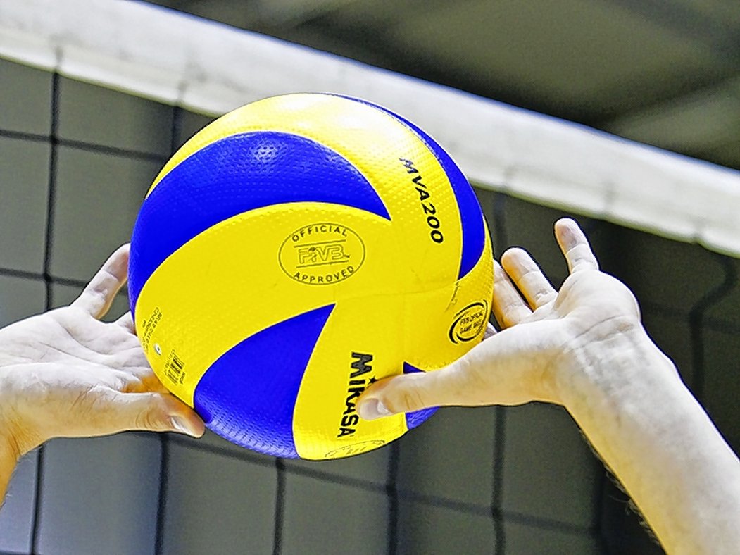 Nederlaag voor volleyheren NIJMEGEN - De titelstrijd in de Topdivisie volleybal is zaterdagavond weer iets spannender geworden. In de topper tussen VoCASA en Sliedrecht Sport bleek de Nijmeegse thuisclub... twib.in/l/eAgkREe5z8na