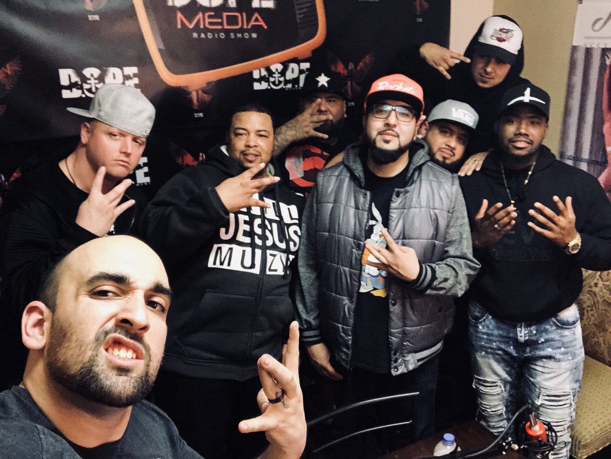 ADProblemSolver's tweet photo. In that thang with @Deeternal, #Wrektified, & @TheWorldRejects π£π£π₯π₯π₯ππΎππΎWβR π―π― Checkout this POWERFUL, ORDAINED RADIO INTERVIEW IN THIS LINK(https://t.co/ThETsstolA)πππΎ #Already #KingdomBiz #WrecktifiedMissions #WorldRejects #DopeMovement https://t.co/iwoWw43Xci https://t.co/JSHQL9ev6O