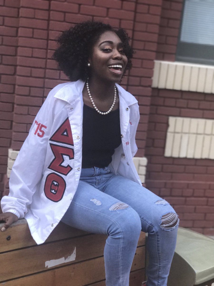 CheronTiana_'s tweet photo. Thankful for the 22 bearers of the 9 white pearls who envisioned something GREATER! #105yearsofservice #DST β€οΈππΊπ₯ https://t.co/67HgmT9LCd