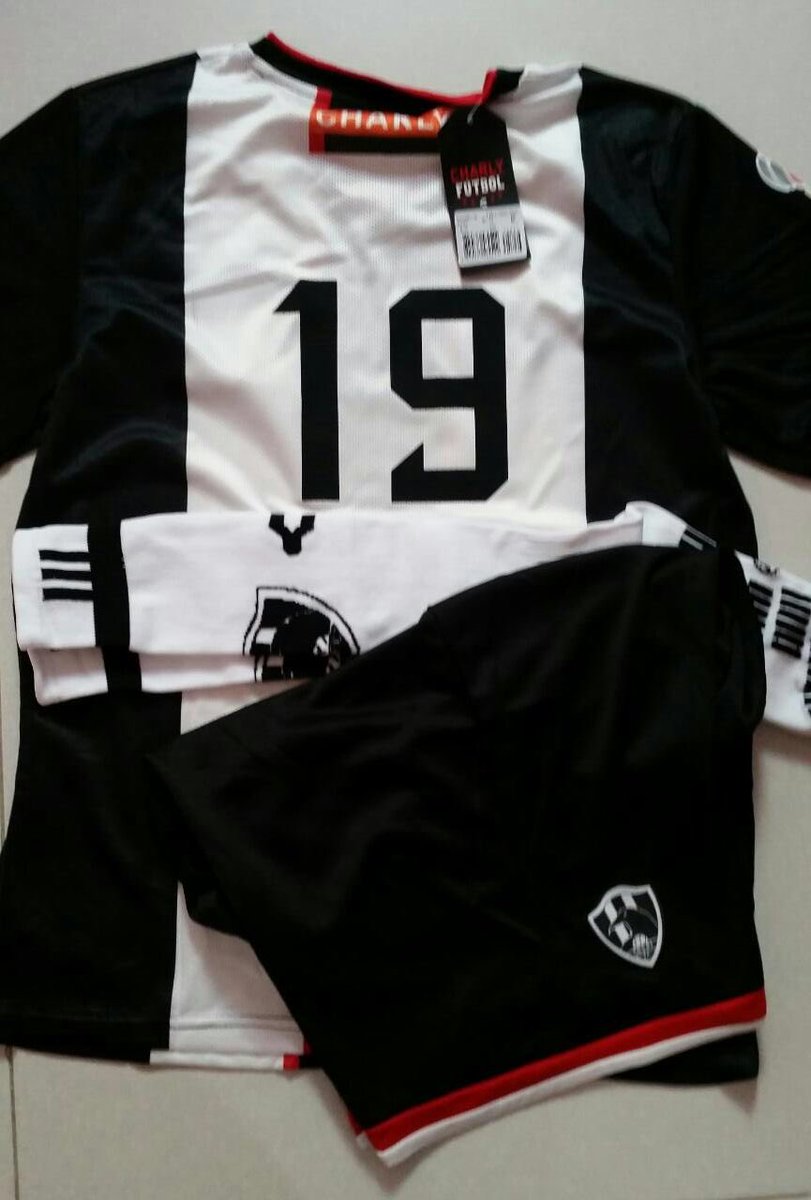 c_cuervos's tweet photo. Nos complace anunciarles que oficialmente tenemos #nuevapiel ayayay https://t.co/9qhgHhXXxk
