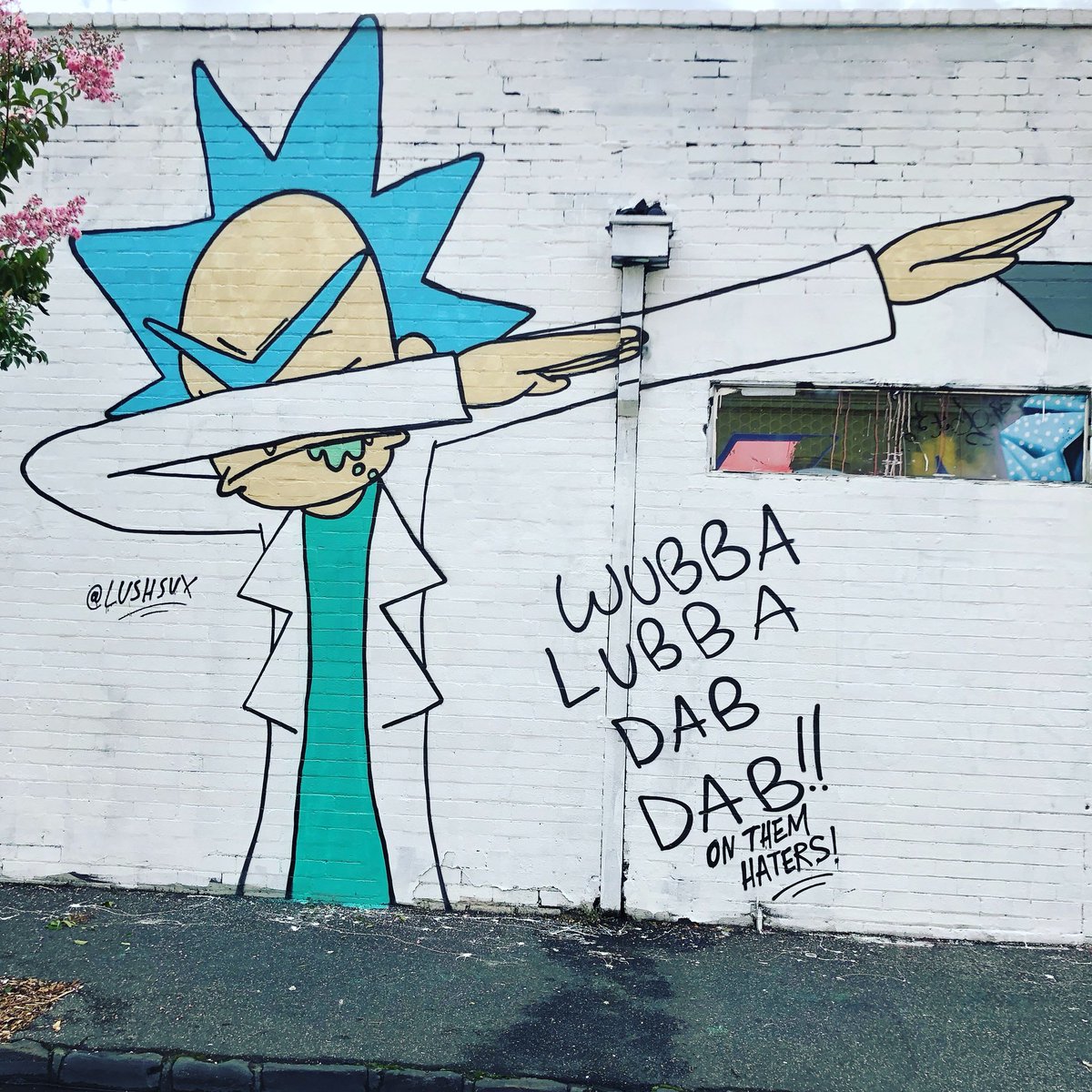 Lushsux On Twitter Is This The Most Cursed Wall In Existence Now