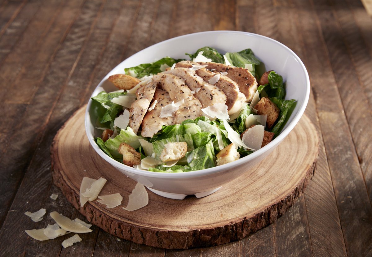 MellowDESTIN's tweet image. We're thinking our Caesar salad with chicken will hit the spot tonight. Who agrees? 🥗🐓