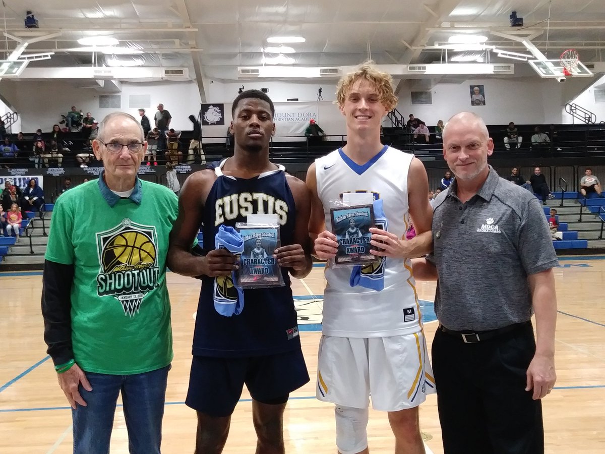 Lynn Ramsey (@lynnramseywrite) on Twitter photo Nathan Hayes scholarship winners from Eustis-TFA game: Eustis' Willie Shelton and TFA's Ben Radcliffe, with Peek Haymes (Nathan's grandfather) and MDC coach Steve Harris. <a href="/osvarsity/">Sentinel Varsity</a> Nathan Hayes scholarship winners from Eustis-TFA game: Eustis' Willie Shelton and TFA's Ben Radcliffe, with Peek Haymes (Nathan's grandfather) and MDC coach Steve Harris. <a href="/osvarsity/">Sentinel Varsity</a>