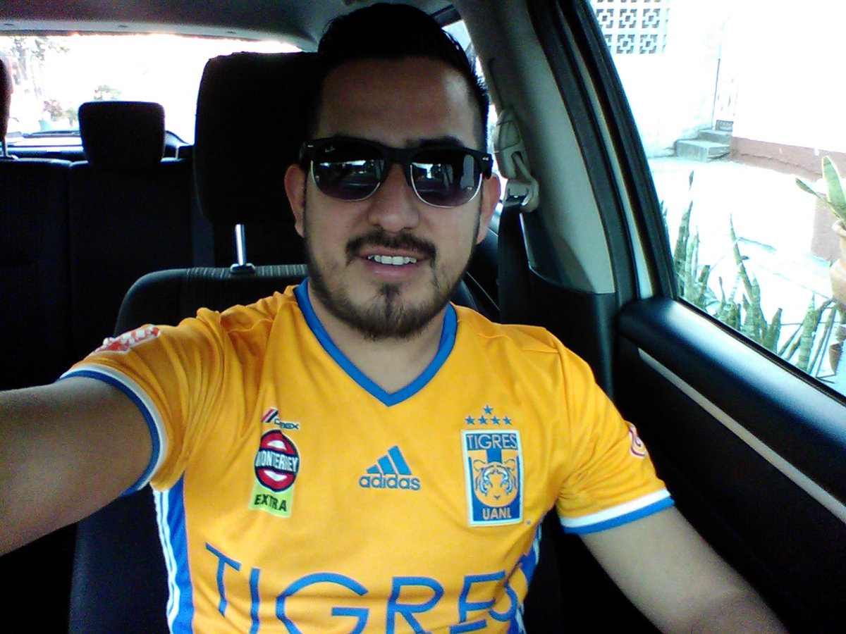 ronyLyL's tweet photo. Vamos @TigresOficial @LIBRESYLOKOS  alentar al mas campeón de nuevo león!!!!
@PatonGuzman https://t.co/k6qUIVudoy