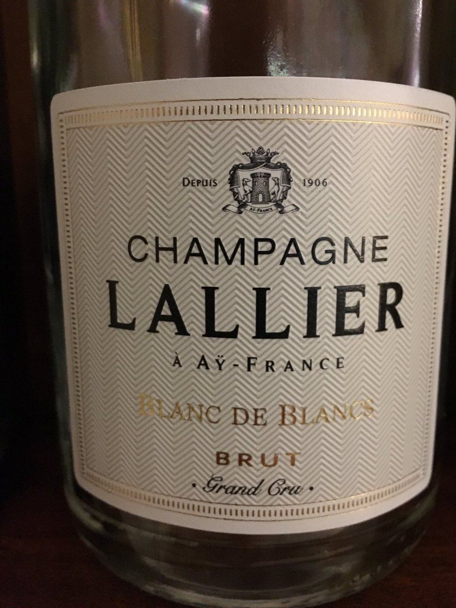 wijzewijn's tweet photo. The different #wines we head tonight with friends. Lallier #champagne was dissapointing https://t.co/IW9a9AqL8X