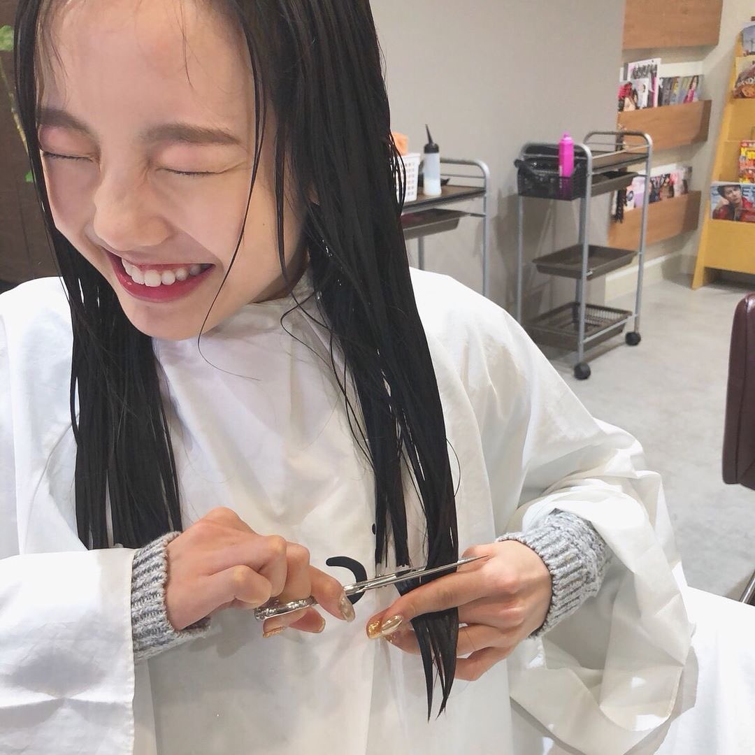 Miu on Twitter &quot;真凜ちゃん髪切ってるー！！！ 前髪に外ハネ可愛すぎ🤩🤩🖤…