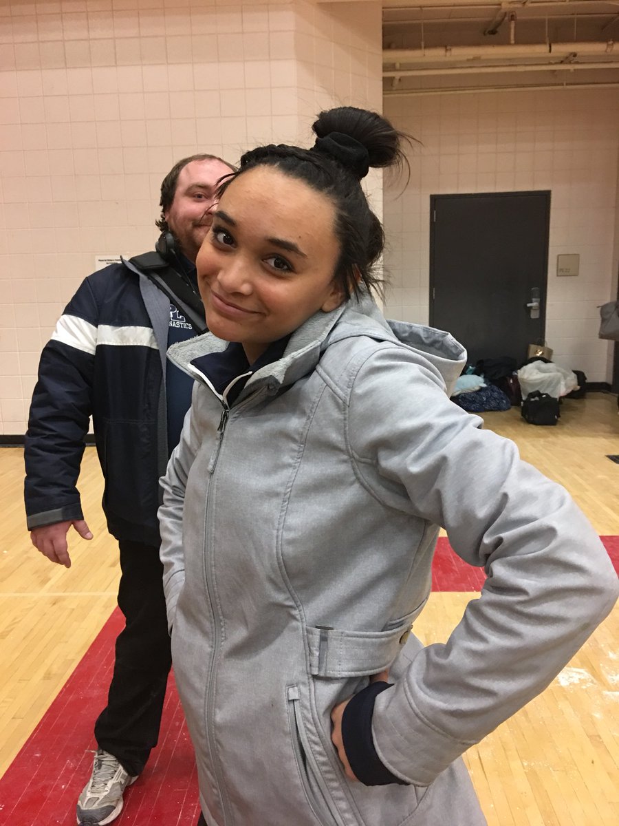 Seleena Wallace placed 4th on floor with a 9.5! Varsity team placed 8th with a 142.55, great job lakers!!!