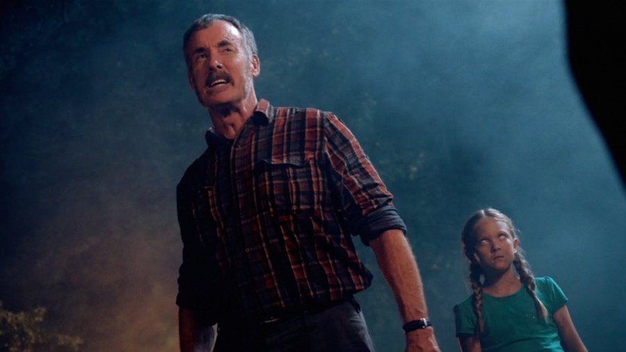 sorbana's tweet photo. IFC, üçüncü sezon için komedi-korku serisi Stan Against Evil'i yeniledi. Gösterinin 3. sezon prömiyerini 2018 sonbaharında yapması planlanıyor. #StanAgainstEvil  @IFC https://t.co/aZDdOhODnG
