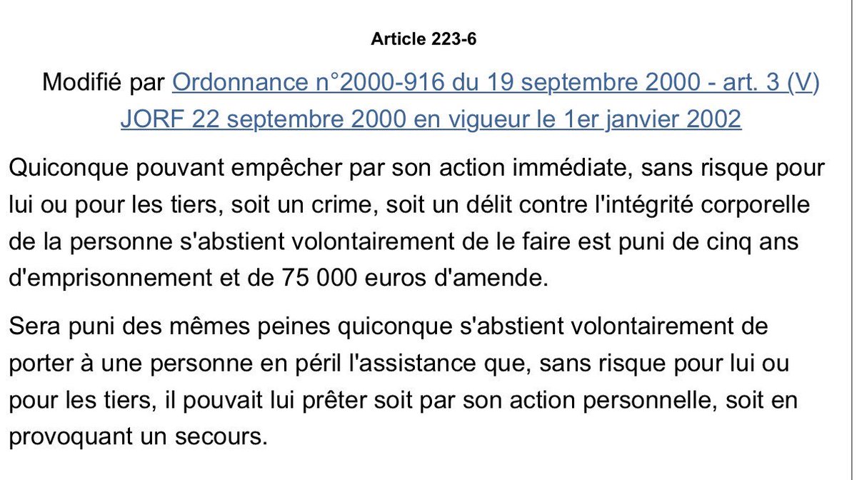Clmnt_11's tweet photo. Je pose ça la comme ça en espérant que toutes les personnes qui l’ont filmer et qui ne l’ont pas aidés prenne le maximum et que vous brulerez en enfers #Chatelet #Andy https://t.co/CeQ10WCf5w