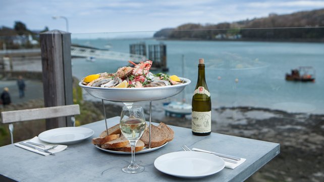 Eight excellent coastal eateries - where to eat and what to eat on Wales’ delicious coastline #FindYourEpic ow.ly/zi9U30hBj5L