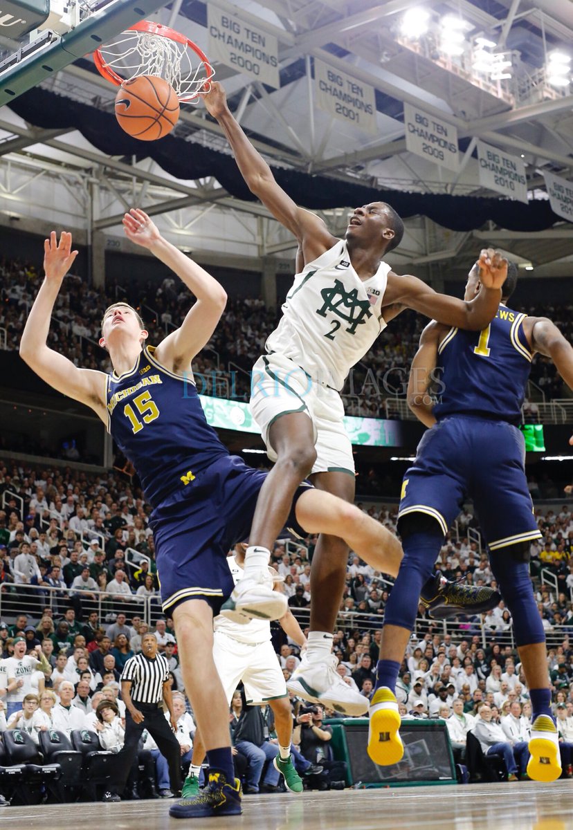 delrioimages's tweet photo. Why you do him like that! #msu @therealjnari_  #umichvsMSU #delrioimages https://t.co/r2QmQy0T1a