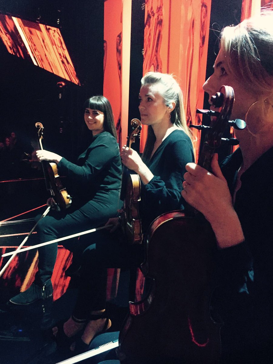 Laura Stanford tweet media