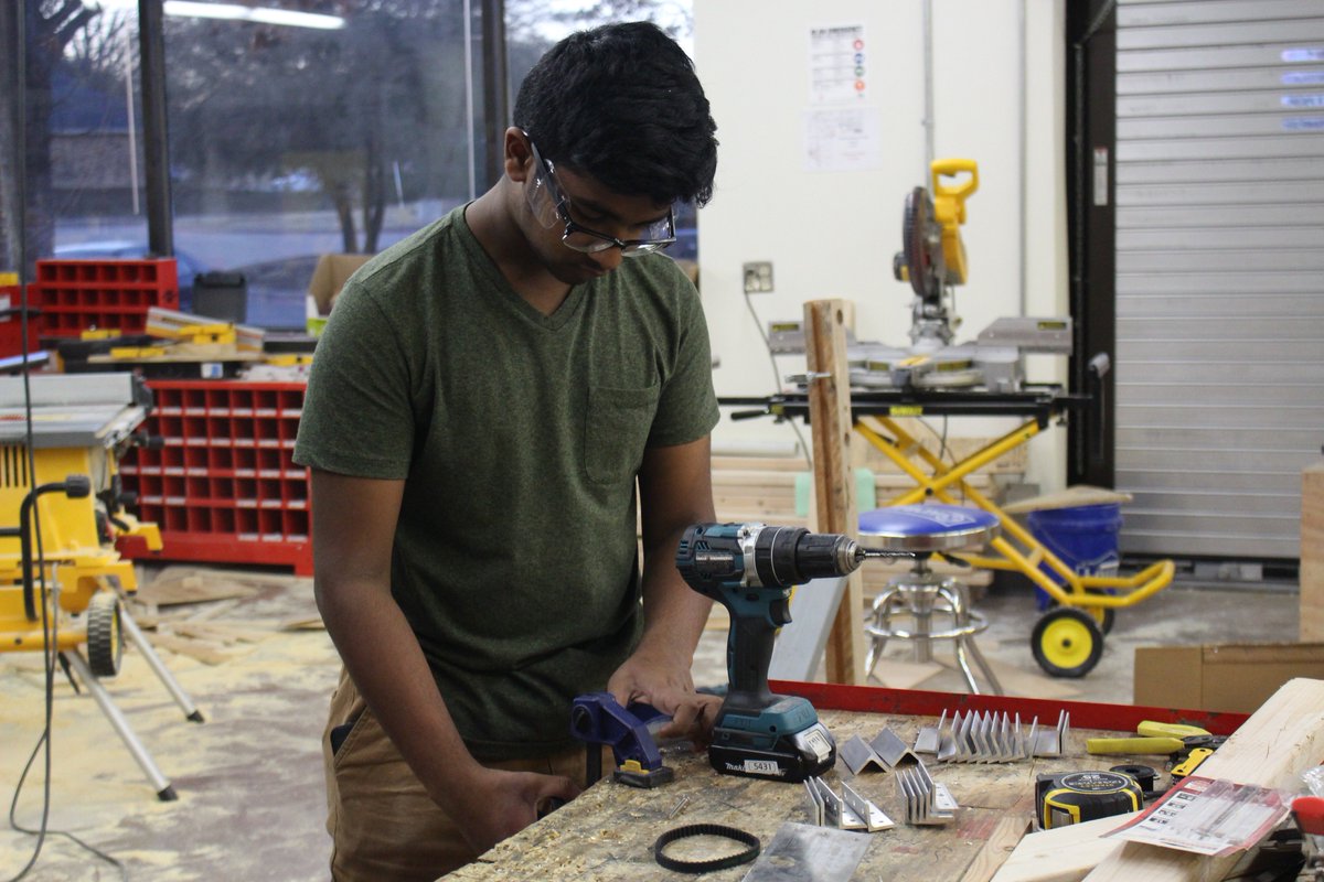 What's the most fun way to learn #PowerUp rules? Humans as robots! After our fun game, each design team presented their prototypes, some decisions were made, and revisions continued. Stay tuned for more info on the new member of Titan Robotics! <a href="/FIRSTinTexas/">FIRST in Texas</a> <a href="/FIRSTinTexas/">FIRST in Texas</a>