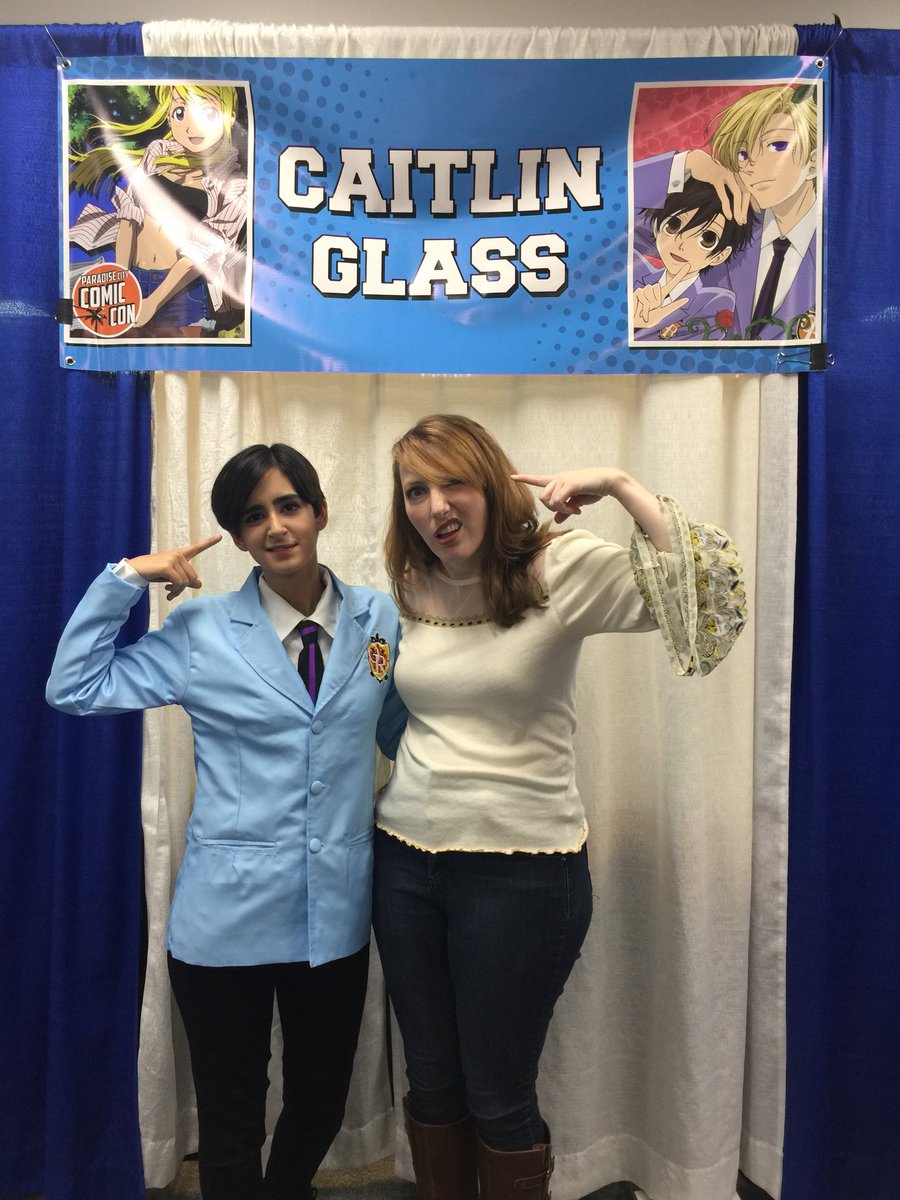 Found this adorable Haruhi at Autographs today 🌹🌸🌹🌸 #paradise2018  @ParadiseCityCon, image size:900x1200