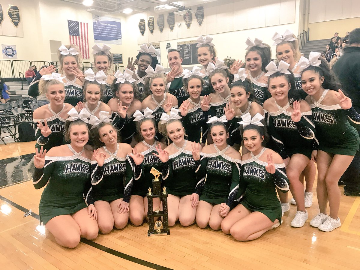 CoachWarczynski's tweet photo. THIRD PLACE FINISH TODAY!!!!!!!! This team and their excellence continues to astound me each and every week!!!! 💙💚 #thisisOURyear #bartlettvarsitycheer https://t.co/lkbxw0A7FD