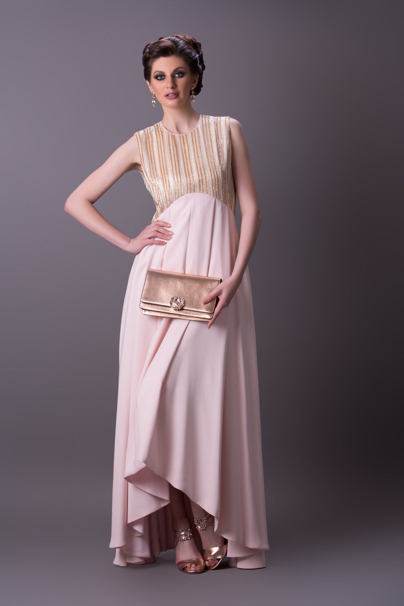 SWONEFashion's tweet photo. Dior addict. Rent #TheRedCarpetLook with SW ONE Experience. #dior https://t.co/Z11YbbmU7v