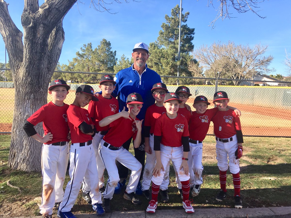mocluff's tweet photo. If you can’t see the real @KrisBryant_23....his dad will do! #utahmarshalls https://t.co/suP6YpZZAJ
