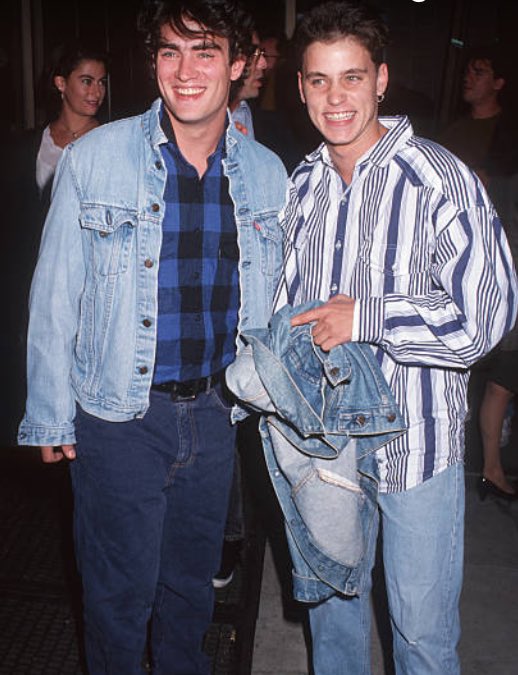 cuItcinema's tweet photo. the premiere of my own private idaho, 1991 https://t.co/G8yh86VKd8