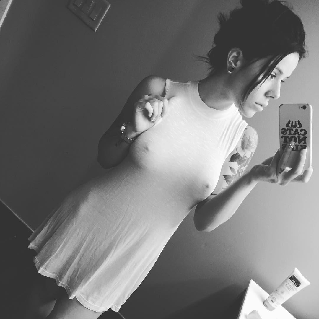 Eileen Holiday (@jackshea1) on Twitter photo 